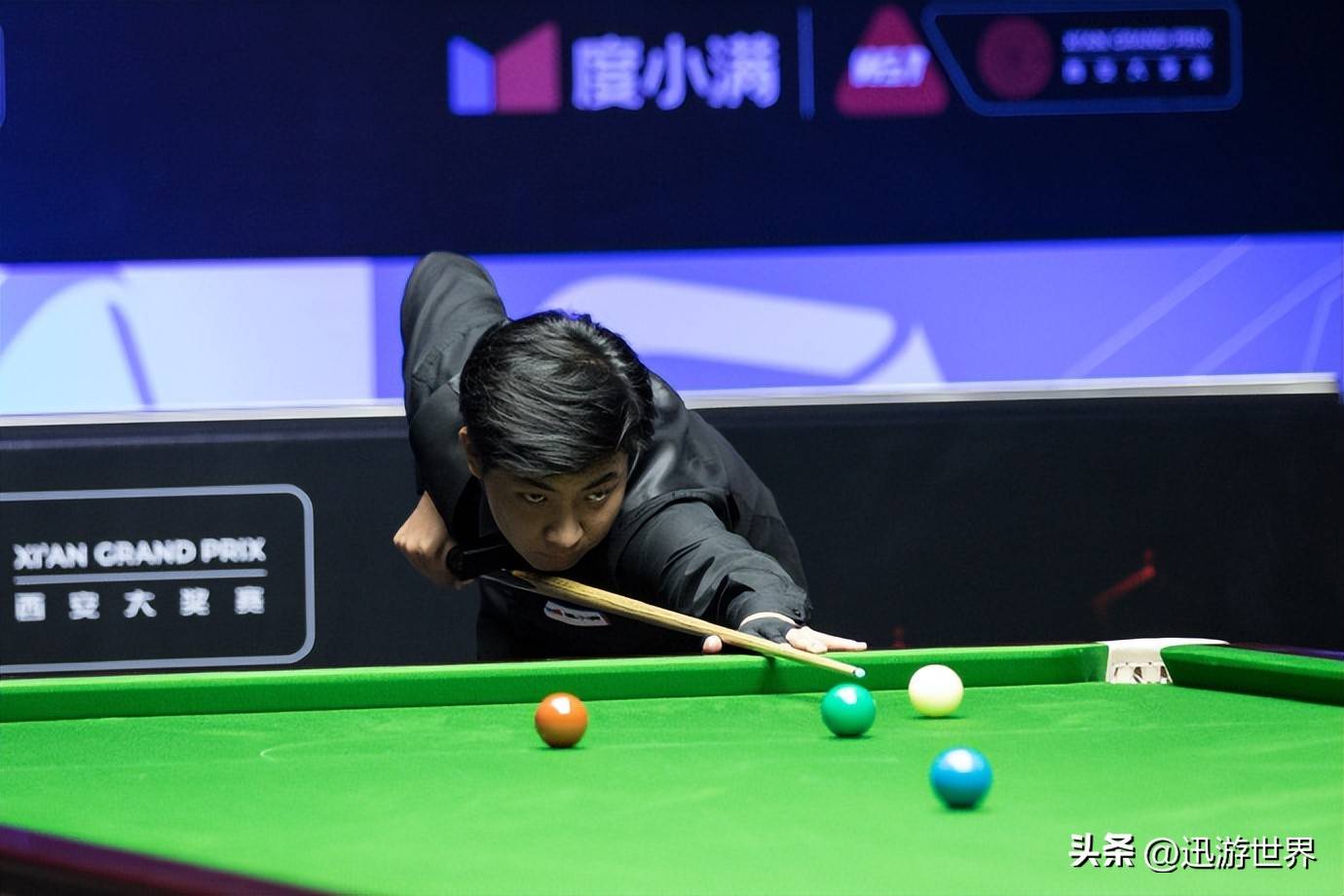 上展现了出 上展现了出